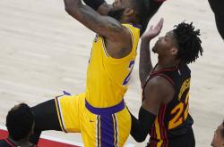 开云体育入口-湖人淘汰赛过关老鹰，贝恩在西决生死战接管比赛