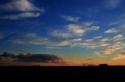 开云体育下载-欧冠决赛的阿尔及利亚之魂，拉亚血拼塞维利亚接管荣耀之夜
