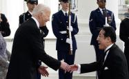 开云体育入口-日本队与美国队在决赛中上演激烈对抗