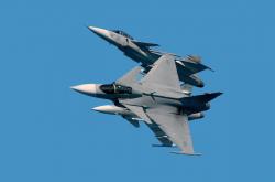 开云官网-纪律与逆袭，意甲焦点战与勇士爆冷背后的体育寓言