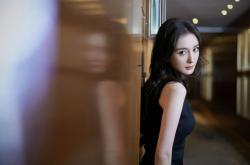 开云体育登录-黄蜂鏖战破广厦，克莱极致拉满之夜