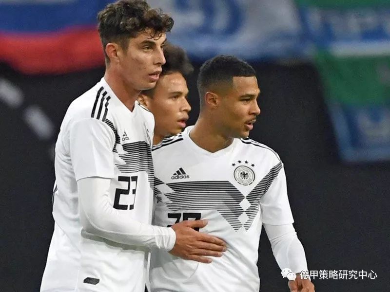 马来西亚队翻盘德国队,黄鸭组合点燃赛场 马来西亚队翻盘德国队,黄鸭组合点燃赛场