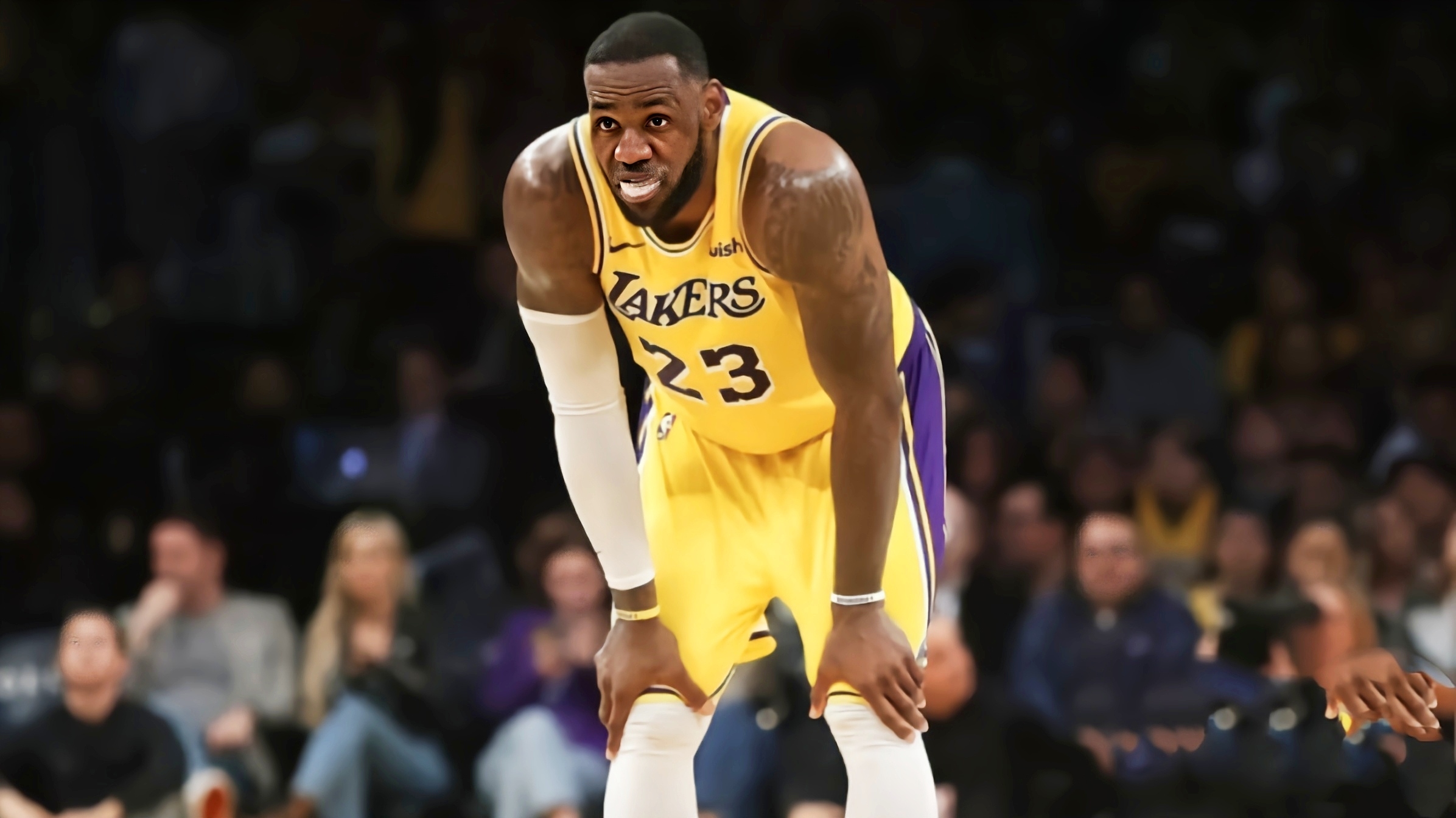 爵士稳稳拿下湖人，詹姆斯末节接管比赛